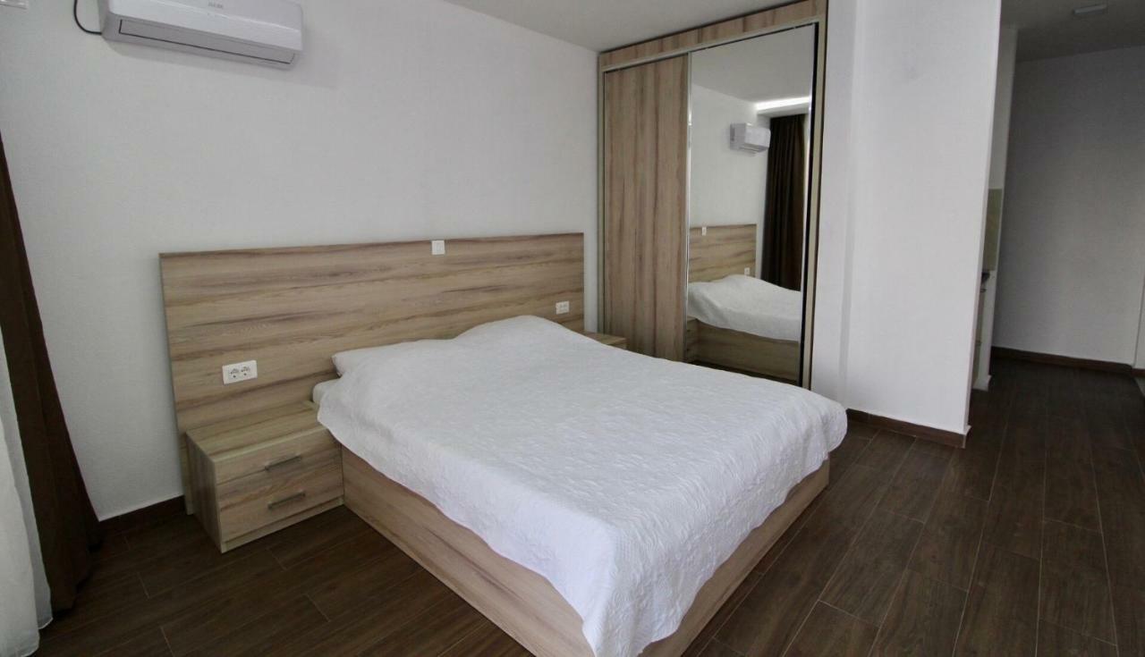 Apartments Komina 尤塔哈 外观 照片